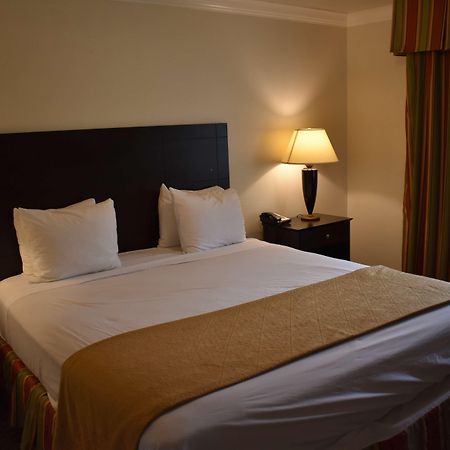Best Western Colonial Inn Selma Exterior photo